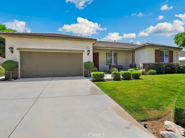 1451 Sandy Hill Dr, Calimesa, CA 92320