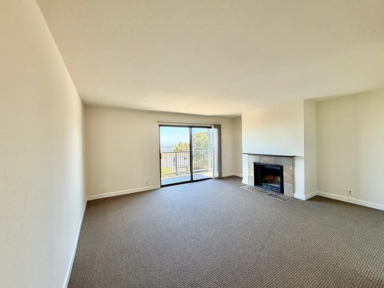 125-135 Gardenside — Photo 9