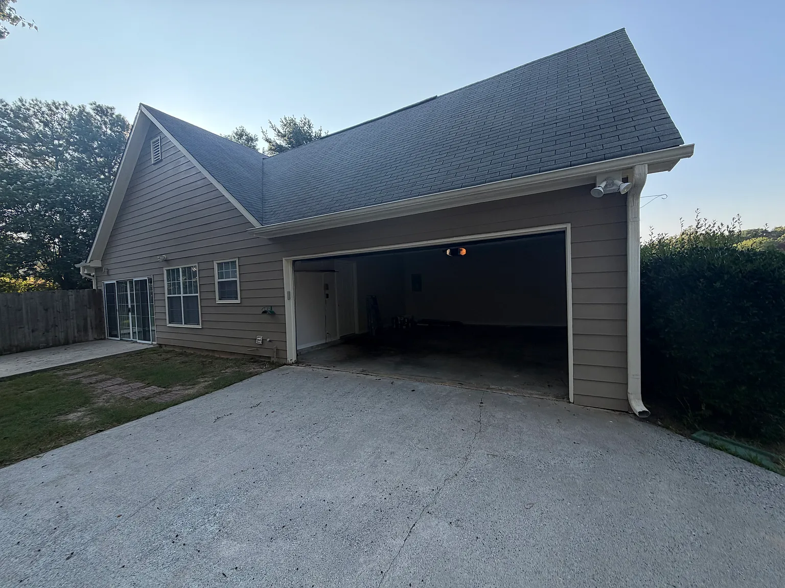 4 bed, 1708 sqft, $2,250 — Photo 4