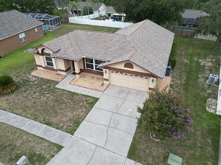 10435 Crestfield Dr — Photo 48