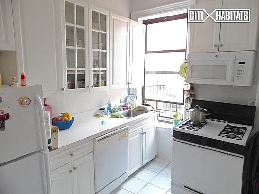 Rented by Citi Habitats | media 21