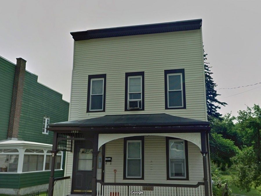 2nd image of 1460 3rd St