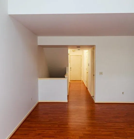 716 Eton Ct — Photo 12