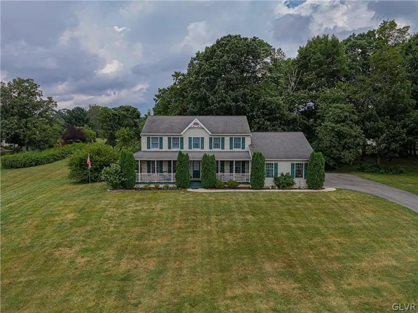 694 Bok Rd, Nazareth, PA 18064