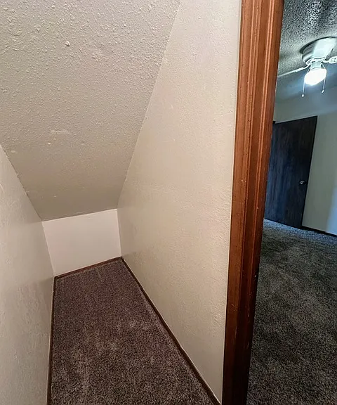 225 Bull Run St #B — Photo 10
