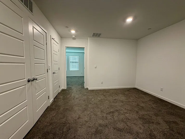 917 Violet Heron St — Photo 24