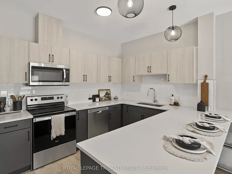 33318 Richmond St #105 — Photo 14