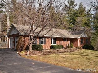 281 Sugar Hollow Rd, Hendersonville, NC 28739