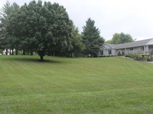 608 Owl Creek Rd, Murphysboro, IL 62966