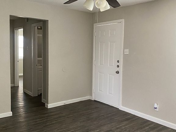 3rd image of 2405 Jennings Ave