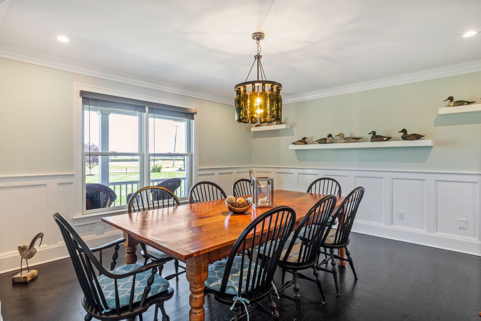  Formal Dining