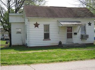 1301 E Walnut St, Petersburg, IN 47567