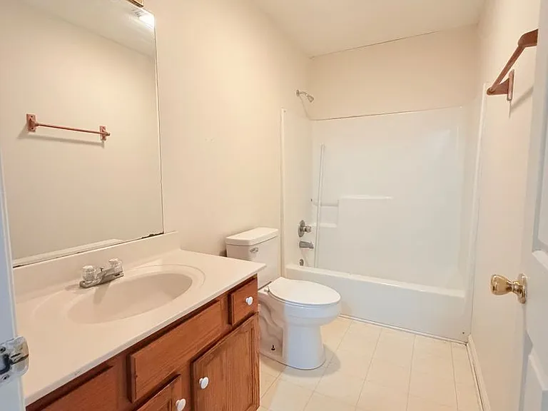 1000 Heathcliff Dr — Photo 10