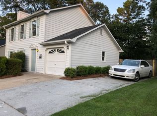 3588 Chinaberry Ln, Snellville, GA