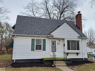 16751 Forest Ave, Eastpointe, MI 48021