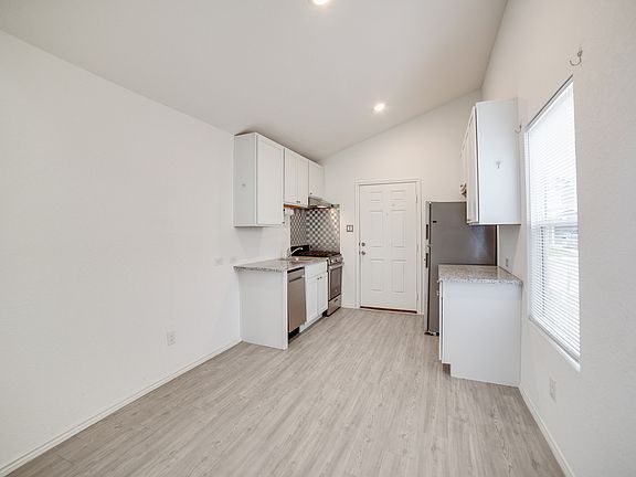4th image of 4247 Thalweg Way