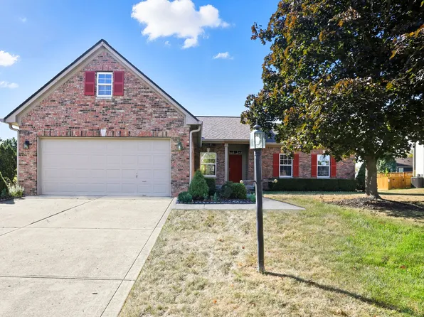 225 W Tansey Xing, Westfield, IN 46074