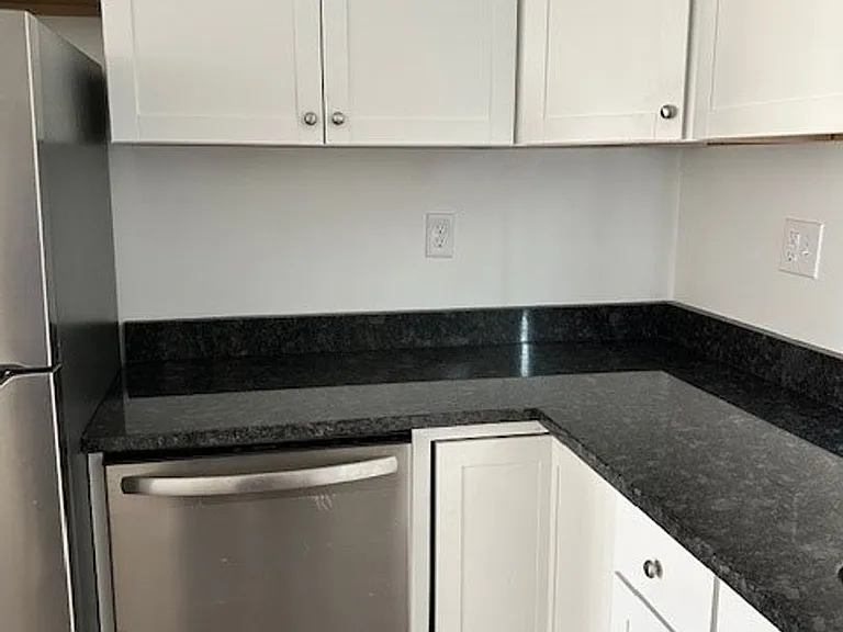 104 Northwood Ave — Photo 11