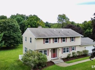 24 Canaan Way, Simsbury, CT 06070
