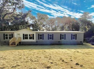 169 Blue Jay Dr, Midway, GA 31320