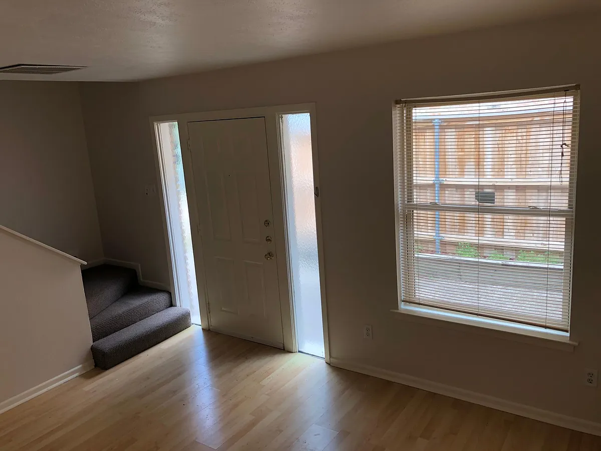 Family Room/Front Room - 3445 Rosedale Ave #1