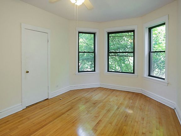 2nd image of 2326 N Southport Ave #2