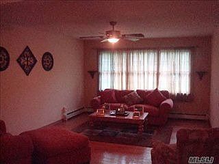 3rd image of 5 Beau Jol Ct