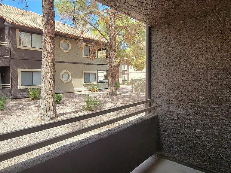 5044 S Rainbow Blvd #104 — Photo 15
