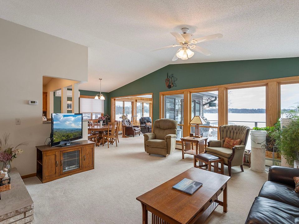 1st image of 19439 E Tri Oak Cir NE