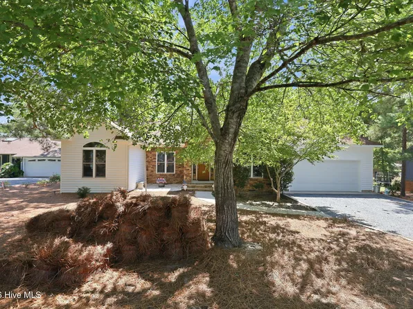 104 Fox Run Court, Seven Lakes, NC 27376
