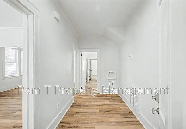 613 W 39th St #A — Photo 5