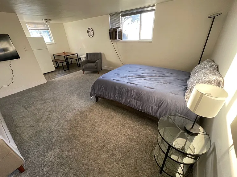 1210 Irving Ave #2 — Photo 2