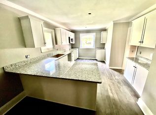 812 Sibley Rd, Toledo, OH 43615