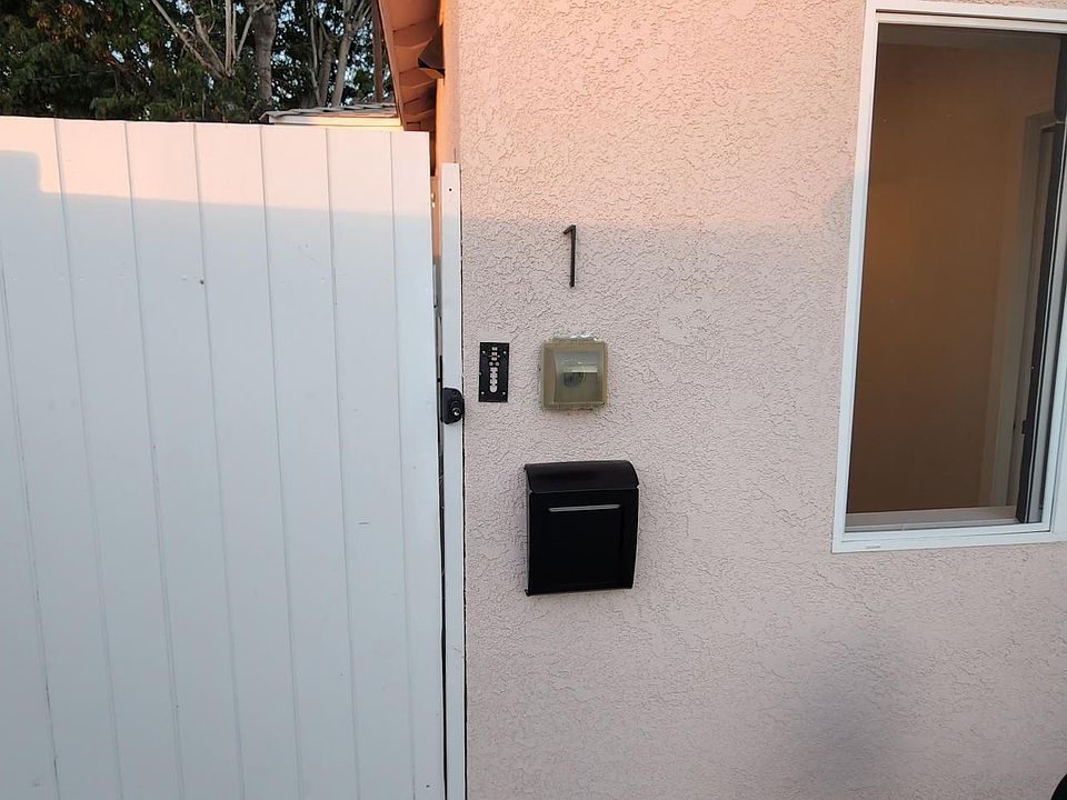 1st image of 5736-1 Lorelei Ave