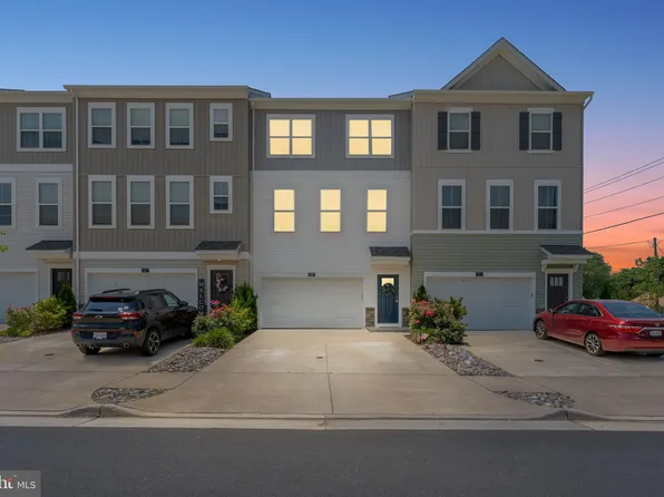 609 Cherryview Dr, Fredericksburg, VA 22405