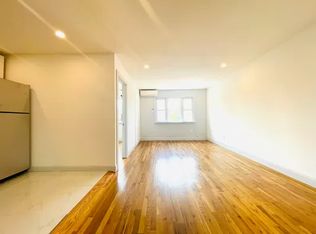 693 Autumn Ave #2F, Brooklyn, NY 11208