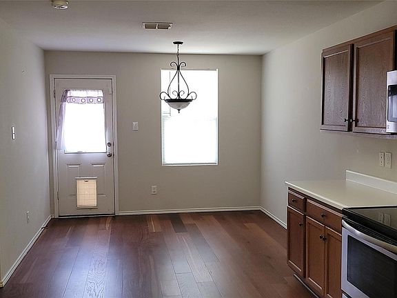 5th image of 13371 Hursey Dr