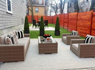 102 Mount Pleasant Ave #R, Roxbury, MA 02119