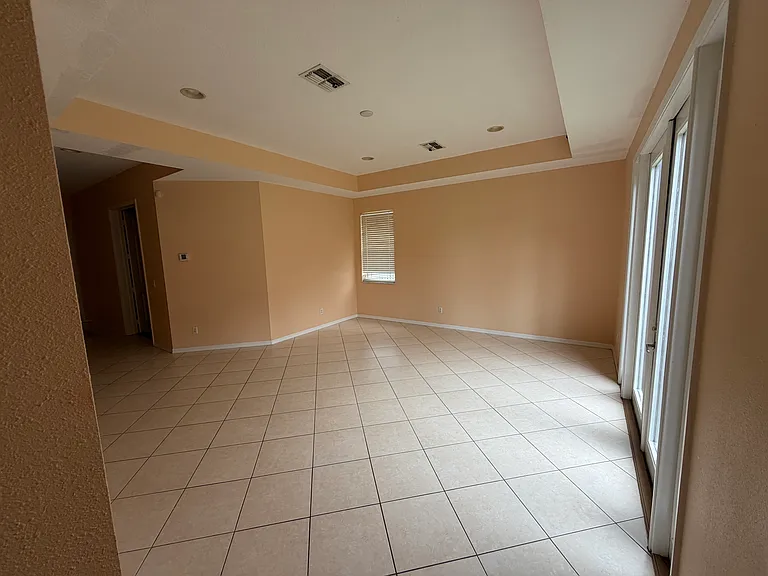 19943 Tamiami Ave — Photo 17