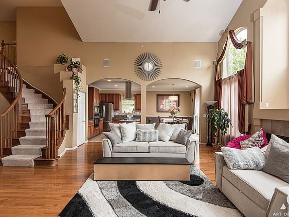 4th image of 5834 Red Oak Dr
