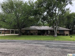 924 Eden Roc St, Victoria, TX 77904