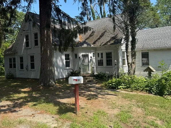 159 County St, Lakeville, MA 02347