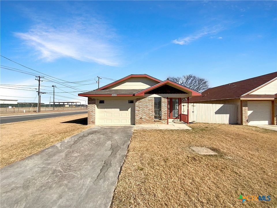1st image of 2001 Cimmaron Dr
