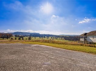 26 Oak Crest Dr, Stoystown, PA