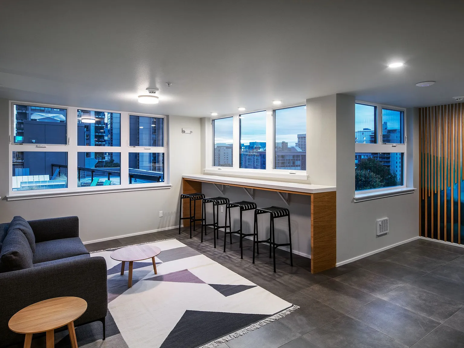 Summit Flats — Photo 3