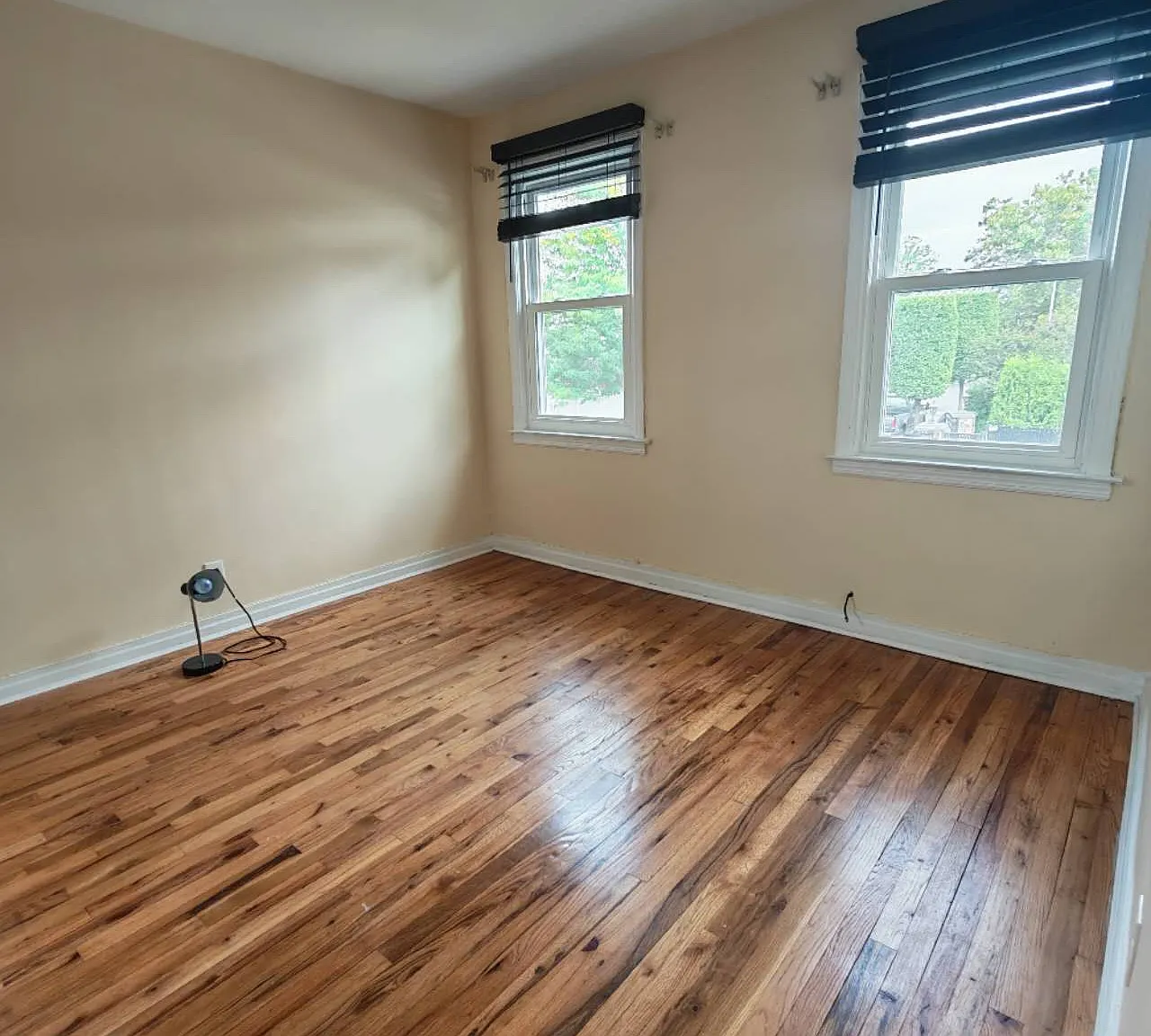 22nd Ave, Whitestone — Photo 4