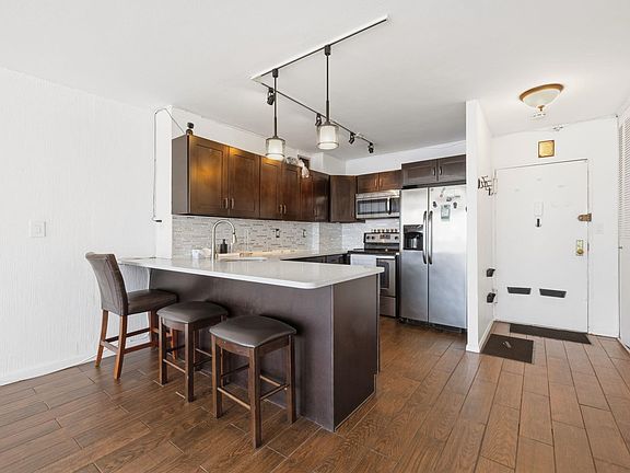 5th image of 380 Mountain Rd APT 2205