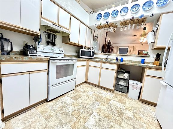 5th image of 3649 N Bonita Rd