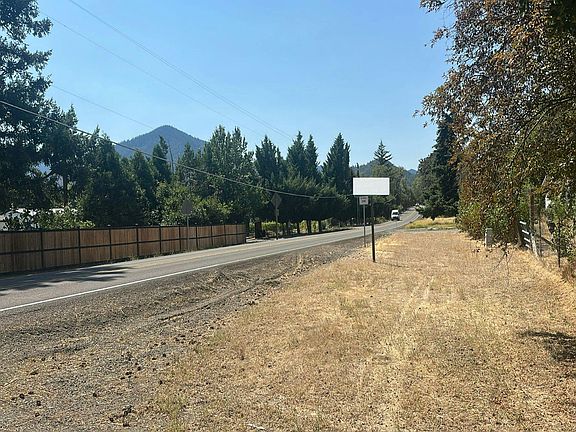 4th image of 8030 Highway 238