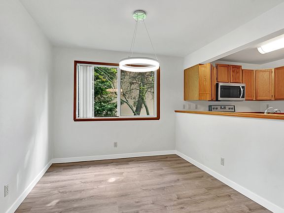 4th image of 3810 S 158th St APT B8